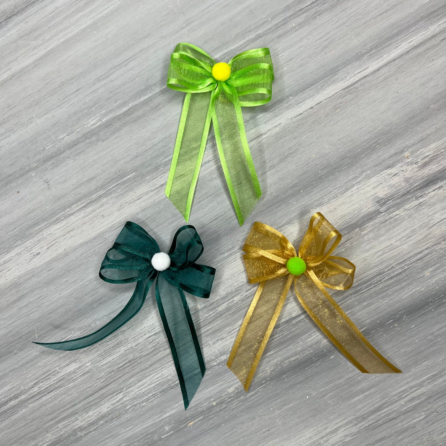 St. Patrick - Lacy Sunday Best - 12 Medium Bows