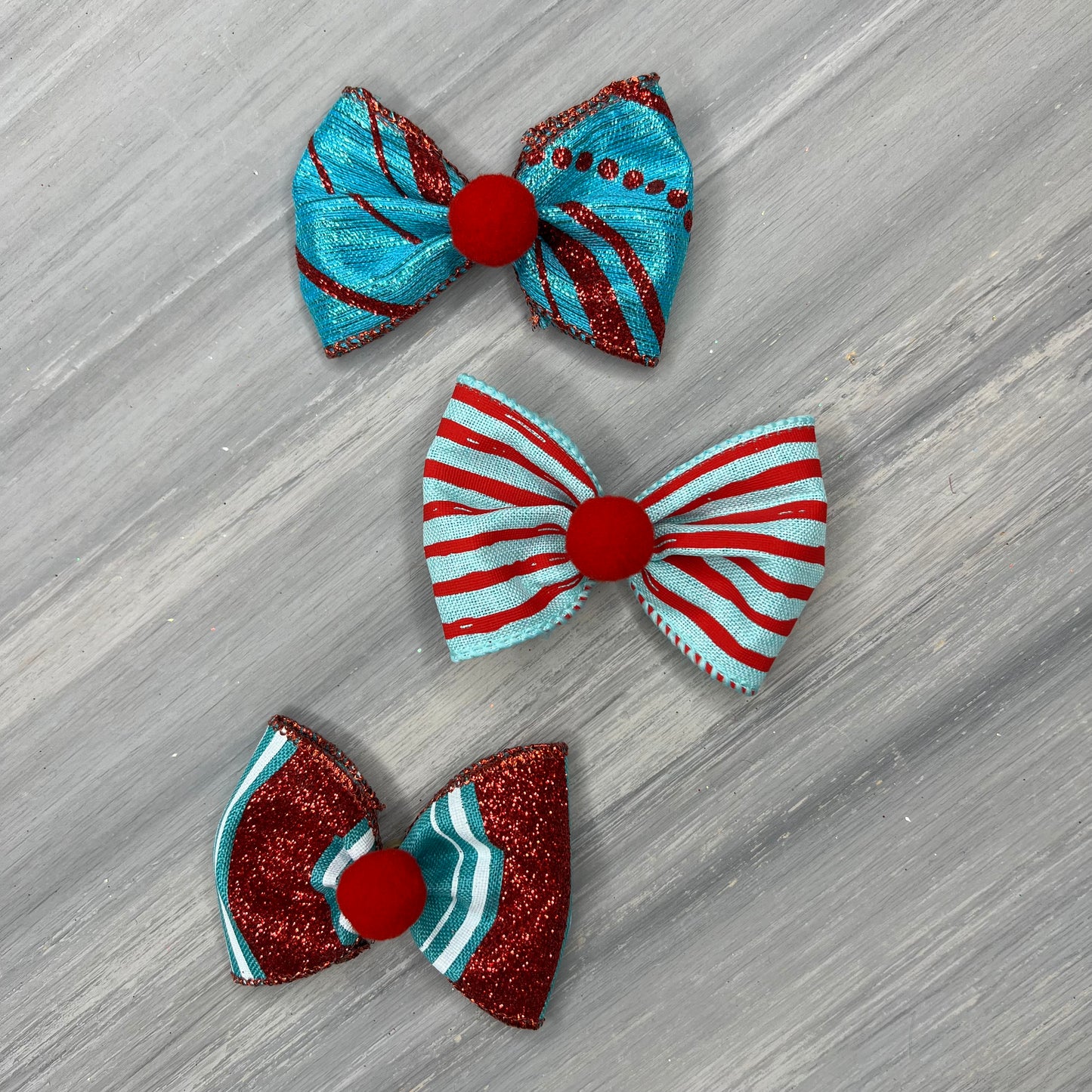 Vintage Christmas - Over the Top - 8 Large Bows