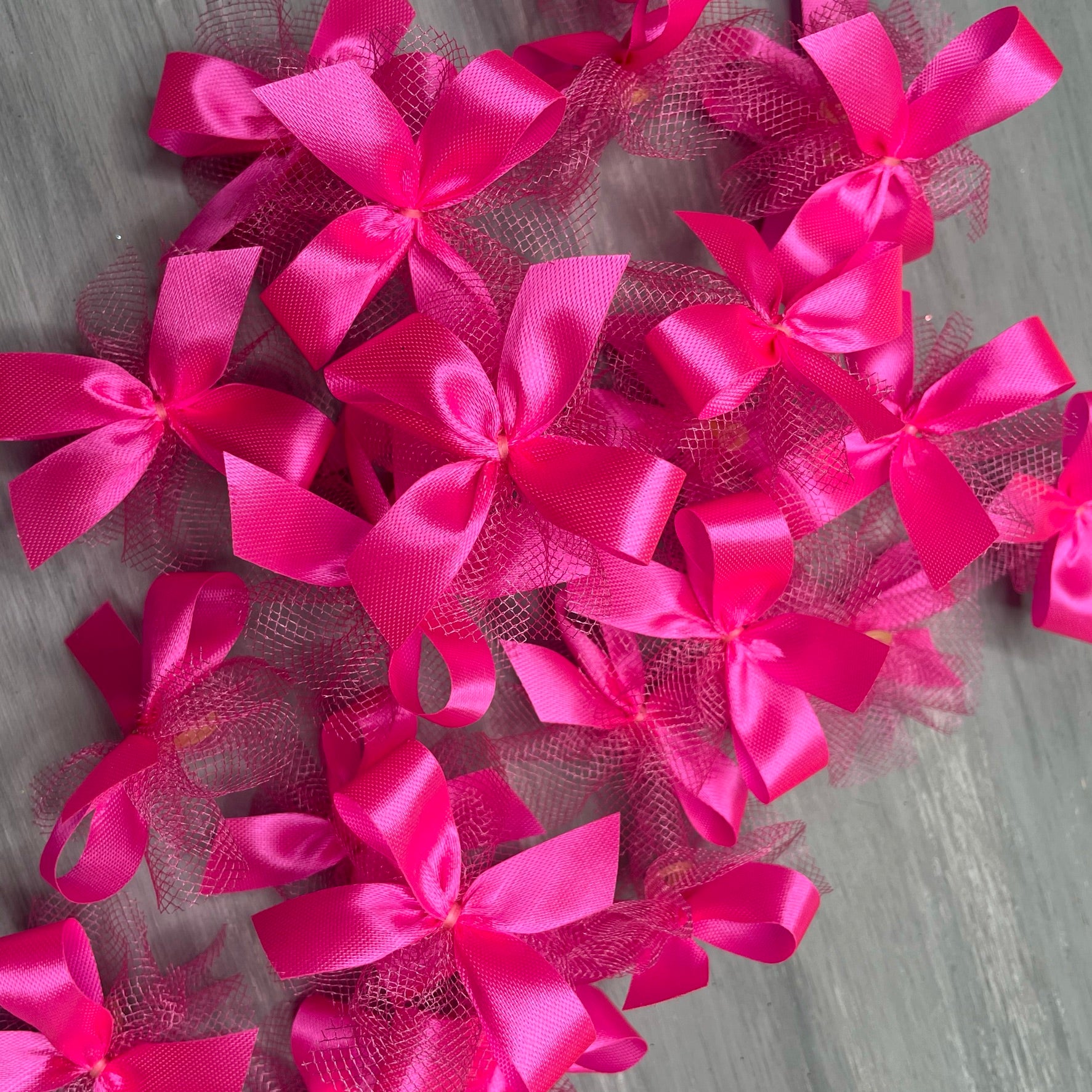 hot pink velvet bows – The Reignbow Co.